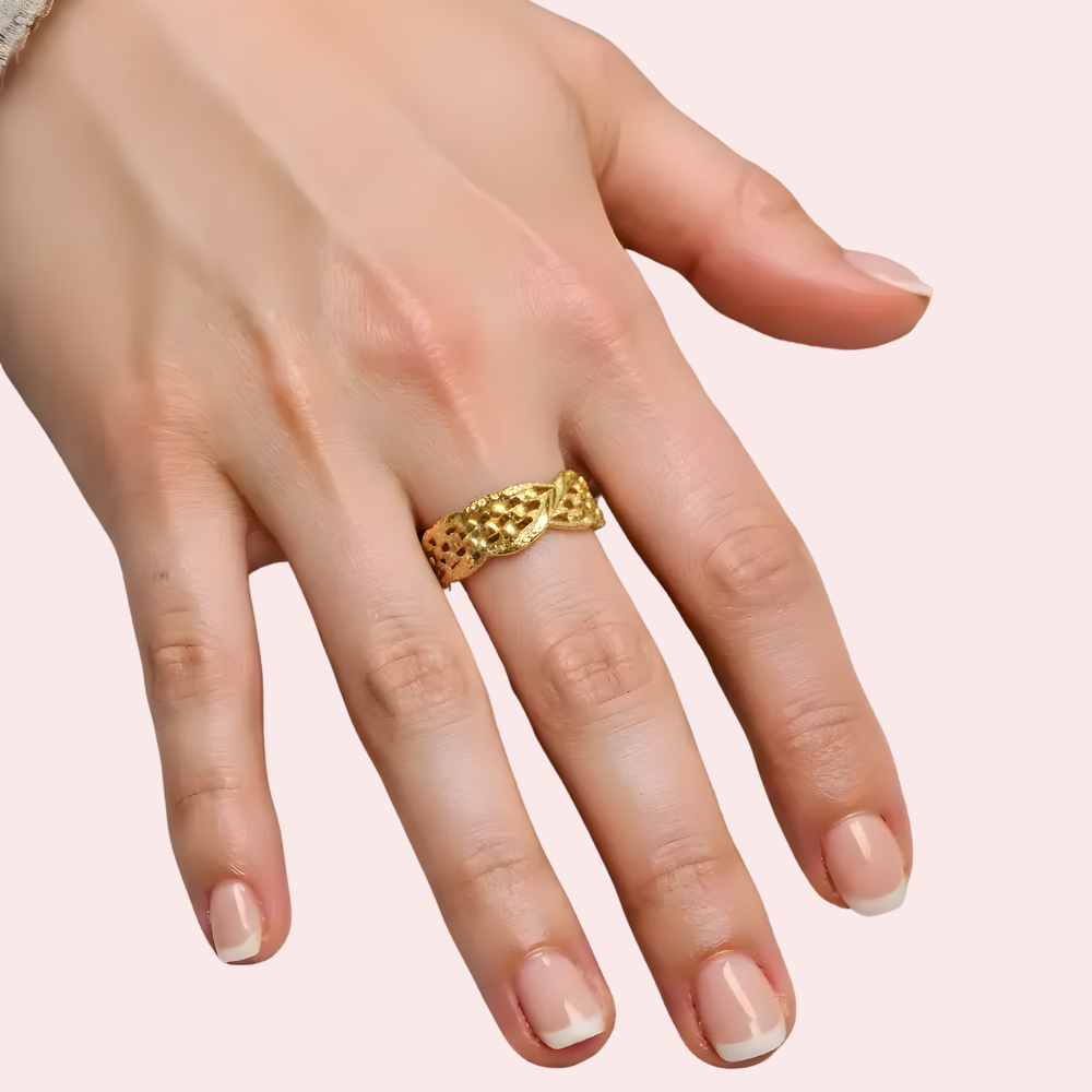 Intertwined Leaf Design Gold Finish Ring for Women by LADYLUSTRA